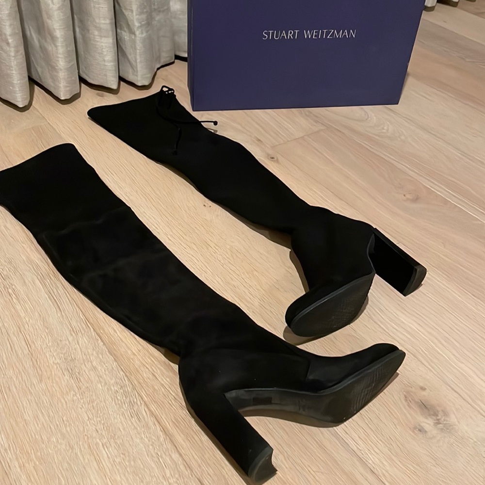Stuart Weitzman hiline black suede